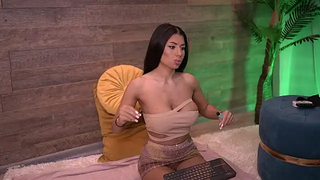 TanyaVonDe online show from September 25, 4:35 pm