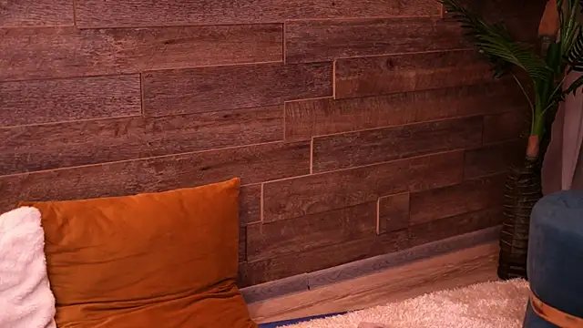 TanyaVonDe online show from October 4, 5:03 pm