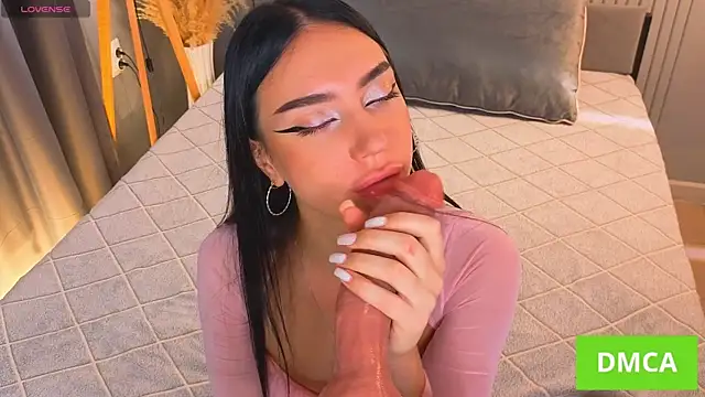 Snapshot of aGaGatha chatting on September 10, 8:24 am aGaGatha online show from September 10, 8:24 am