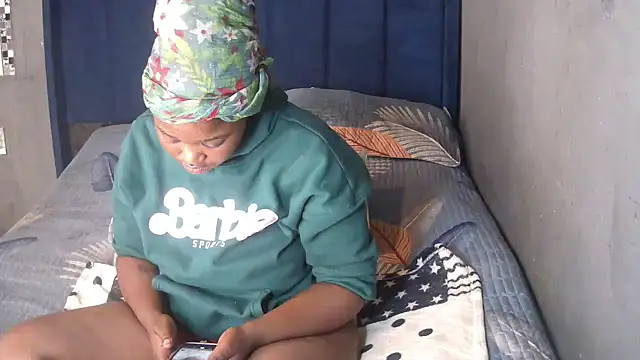 SexyShybarbie online show from December 23, 4:34 am