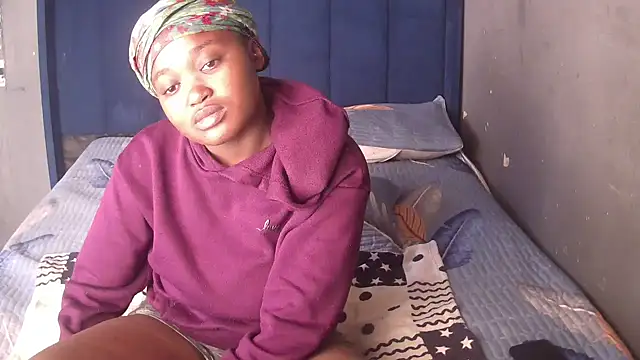 SexyShybarbie online show from July 27, 7:48 am