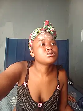 Snapshot of SexyShybarbie chatting on October 16, 7:05 am SexyShybarbie online show from October 16, 7:05 am