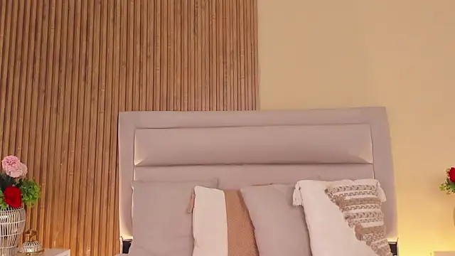 FatimaEvans online show from November 24, 5:57 pm