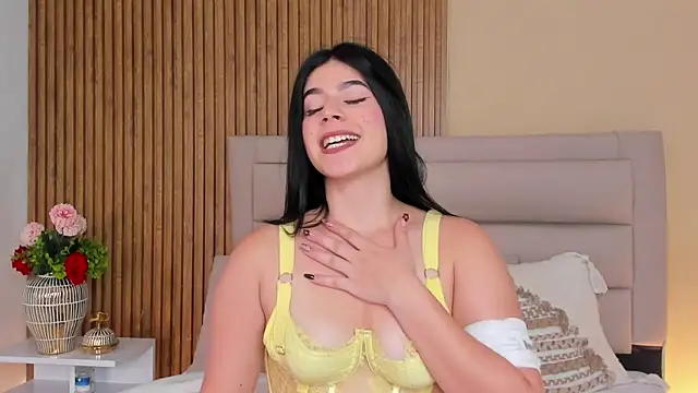 FatimaEvans online show from December 19, 9:28 pm