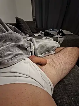 Snapshot of Smokeym123 chatting on November 20, 7:47 pm Smokeym123 online show from November 20, 7:47 pm