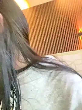 MagieeThomson online show from November 8, 1:03 pm