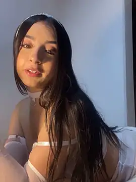 MagieeThomson online show from October 6, 10:54 pm