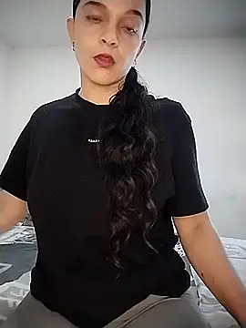 hotsexass online show from February 4, 12:05 am