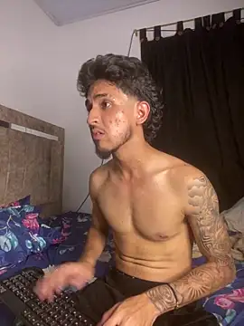 Snapshot of Zayn_kane chatting on July 2, 3:45 am Zayn kane online show from July 2, 3:45 am