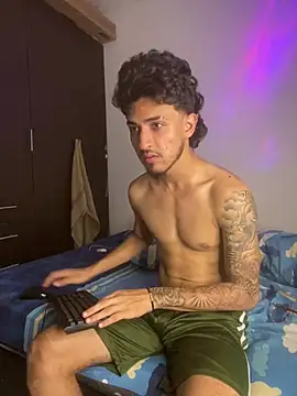 Snapshot of Zayn_kane chatting on July 12, 4:41 pm Zayn kane online show from July 12, 4:41 pm