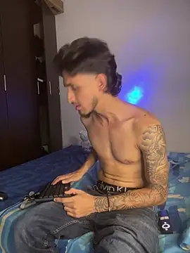 Snapshot of Zayn_kane chatting on July 15, 3:35 am Zayn kane online show from July 15, 3:35 am