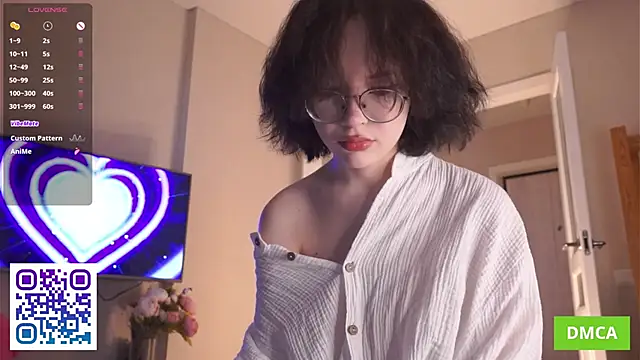 Snapshot of JodyHeap chatting on June 5, 5:45 am JodyHeap online show from June 5, 5:45 am