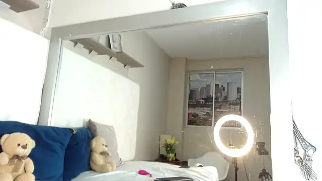 willow smitt online show from November 11, 12:22 pm