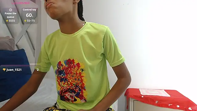 willow smitt online show from February 8, 1:31 pm