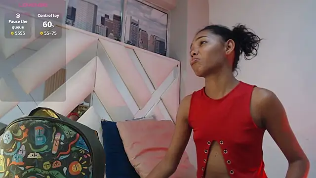 willow smitt online show from March 4, 1:30 pm