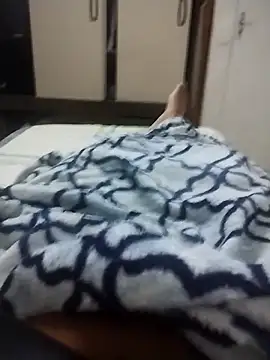 pocahontasjr online show from March 8, 3:06 am