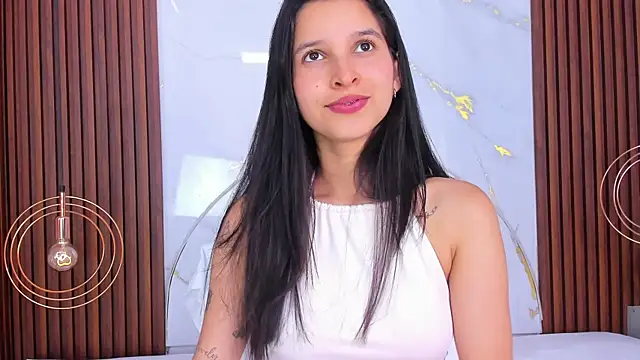 Snapshot of lucianasmith_ chatting on May 29, 8:04 pm lucianasmith online show from May 29, 8:04 pm