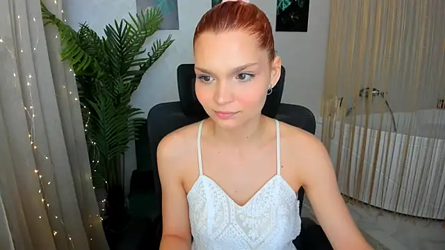 YourSweetMiley online show from March 22, 10:49 am