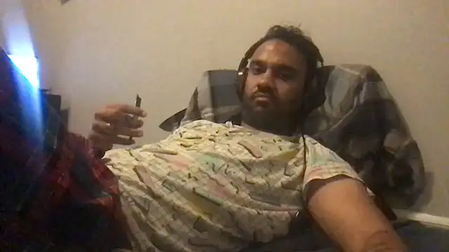 Snapshot of hami513 chatting on September 22, 3:23 am hami513 online show from September 22, 3:23 am