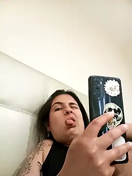 Seet Hanna online show from April 15, 9:04 pm