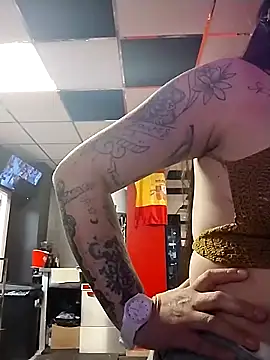 Seet Hanna online show from February 11, 9:14 pm