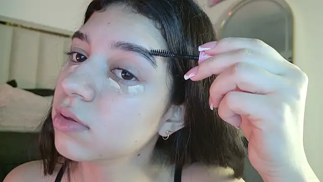 Snapshot of eva_sin18 chatting on June 6, 11:32 pm eva sin18 online show from June 6, 11:32 pm