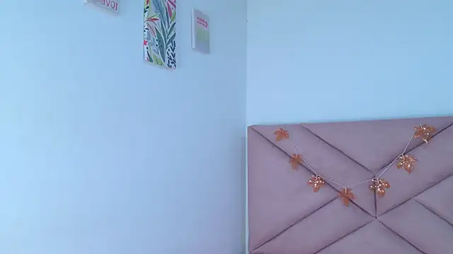 eva sin18 online show from December 3, 11:04 pm