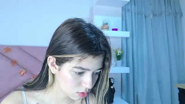 eva sin18 online show from December 4, 11:15 pm