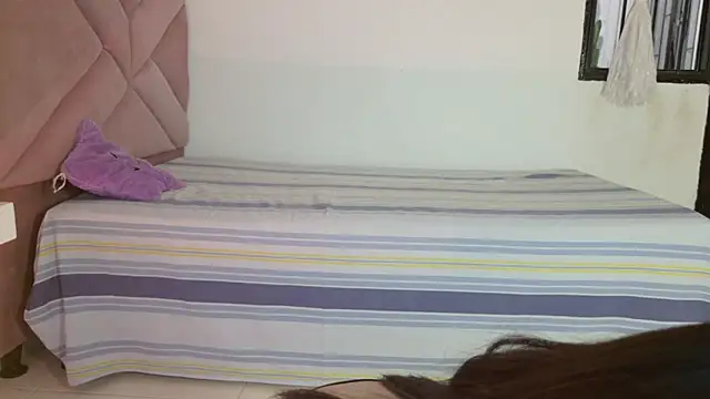 Snapshot of eva_sin18 chatting on June 11, 2:53 am eva sin18 online show from June 11, 2:53 am