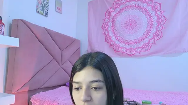 Snapshot of eva_sin18 chatting on July 18, 7:22 pm eva sin18 online show from July 18, 7:22 pm