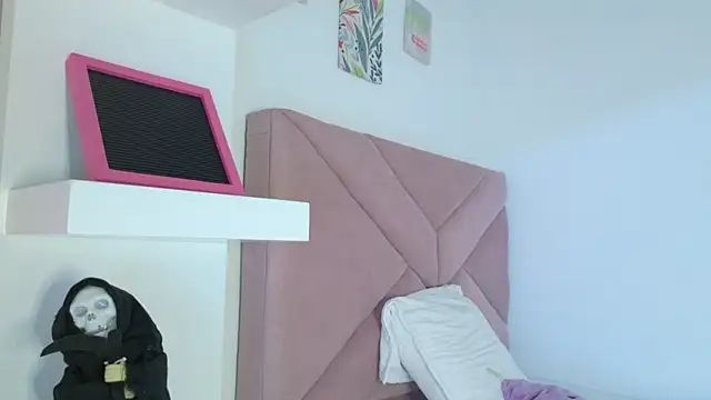 eva sin18 online show from June 3, 11:31 pm