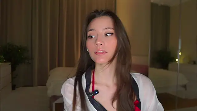 EditaBails online show from March 7, 7:08 pm