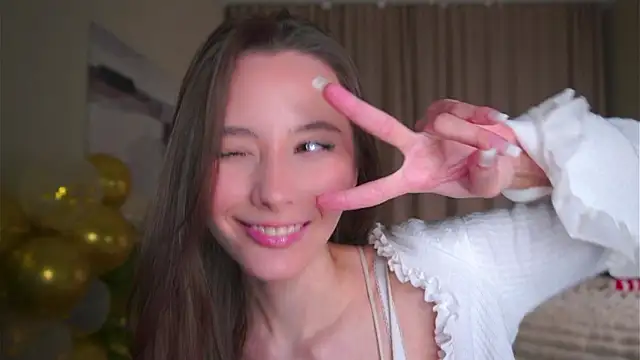 EditaBails online show from March 19, 7:14 pm