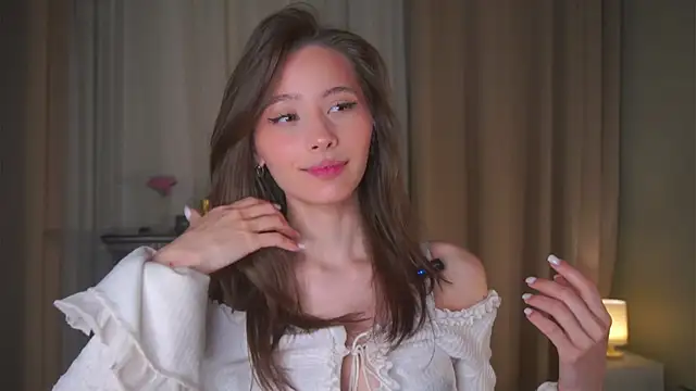 EditaBails online show from April 9, 6:58 pm