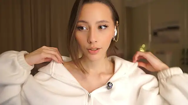 EditaBails online show from January 16, 7:18 pm