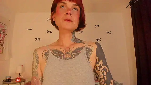 Alessamoth online show from June 22, 8:28 pm