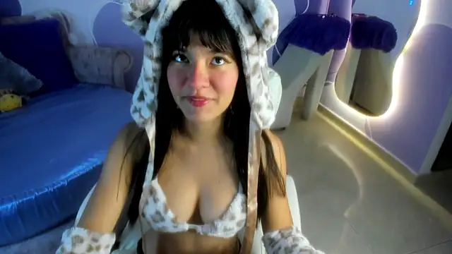 auroracute02 online show from October 13, 1:12 pm