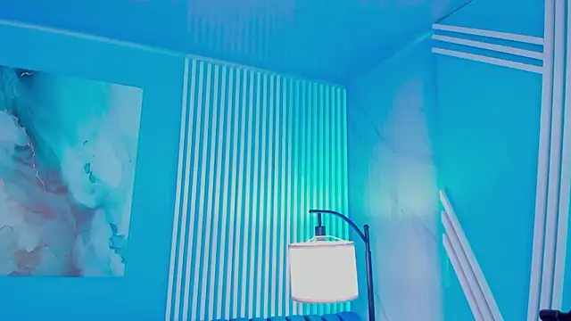 Snapshot of roxy_hell chatting on November 16, 12:10 pm roxy hell online show from November 16, 12:10 pm