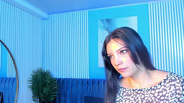 Snapshot of roxy_hell chatting on October 27, 12:39 pm roxy hell online show from October 27, 12:39 pm