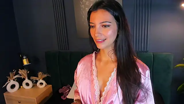 Snapshot of roxy_hell chatting on March 11, 1:16 am roxy hell online show from March 11, 1:16 am