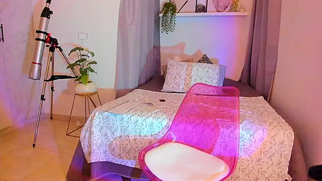 roxy hell online show from March 6, 4:46 pm