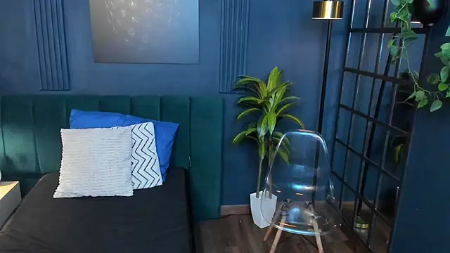 roxy hell online show from February 12, 2:50 pm