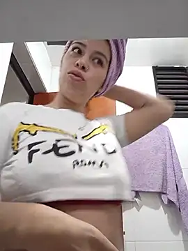 Snapshot of Nathaly_12 chatting on July 15, 9:16 am Nathaly 12 online show from July 15, 9:16 am