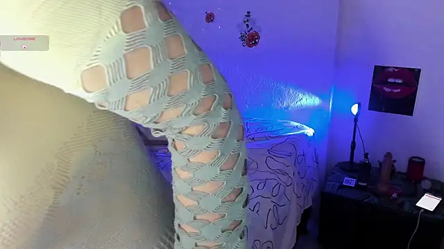 Snapshot of lizeth_sweet chatting on October 18, 1:57 pm lizeth sweet online show from October 18, 1:57 pm