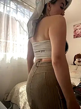 VictoriaGerard Pink online show from December 2, 5:47 pm