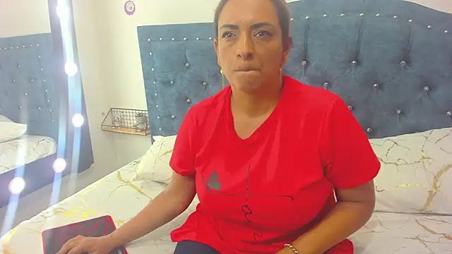 Milf-Prettyboobs online show from March 19, 9:26 pm