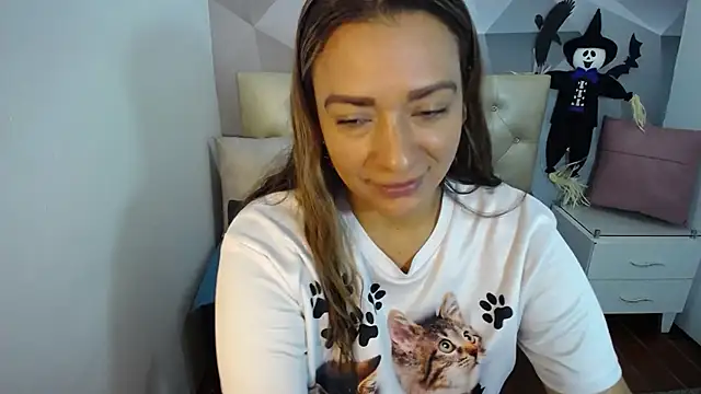 Snapshot of Milf-Prettyboobs chatting on October 31, 11:07 am Milf-Prettyboobs online show from October 31, 11:07 am