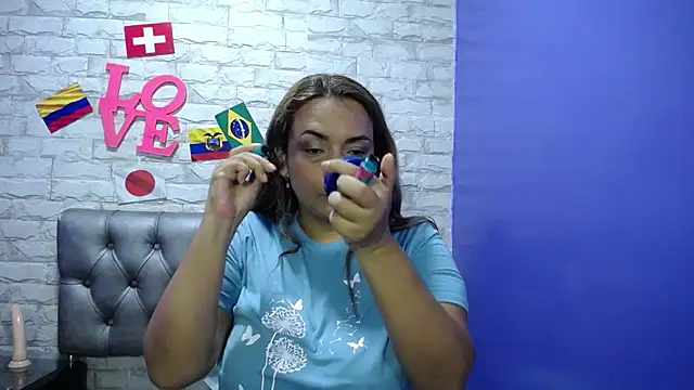 Snapshot of Milf-Prettyboobs chatting on June 21, 10:54 am Milf-Prettyboobs online show from June 21, 10:54 am