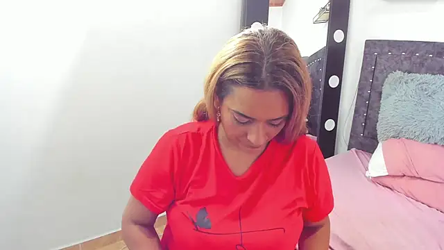 Milf-Prettyboobs online show from March 10, 6:01 pm