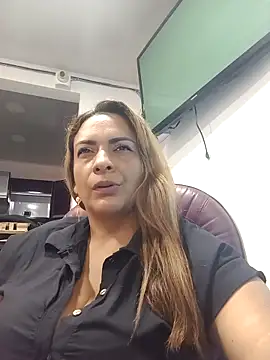 Milf-Prettyboobs online show from March 18, 7:15 pm